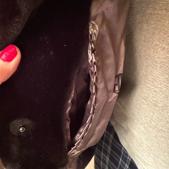 Fur is always in! Sz 2X Black Faux Fur 3/4 Length Jacket w/Dust Cover, EUC. - Picture 8 of 8